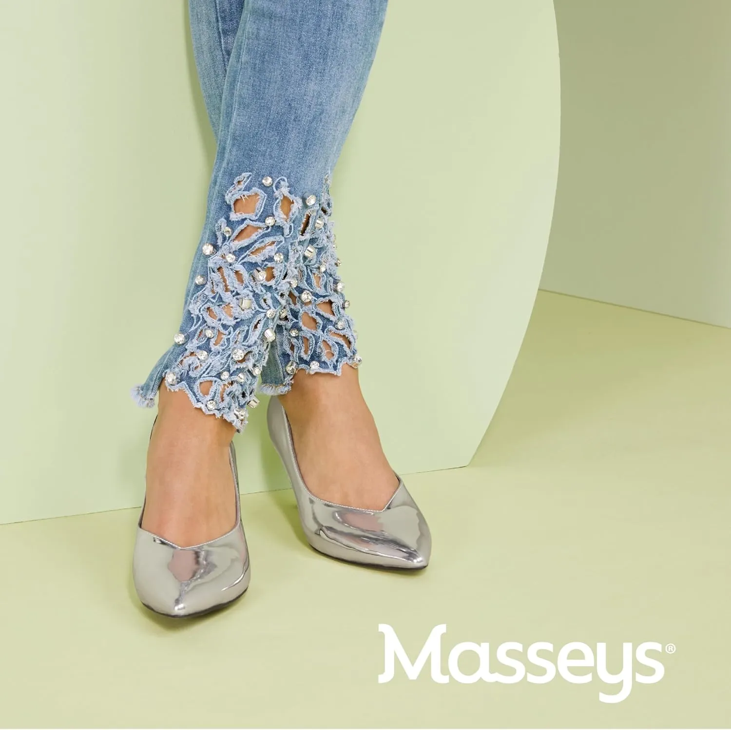 Masseys Women's Rhinestone Cutout Skinny Jeans